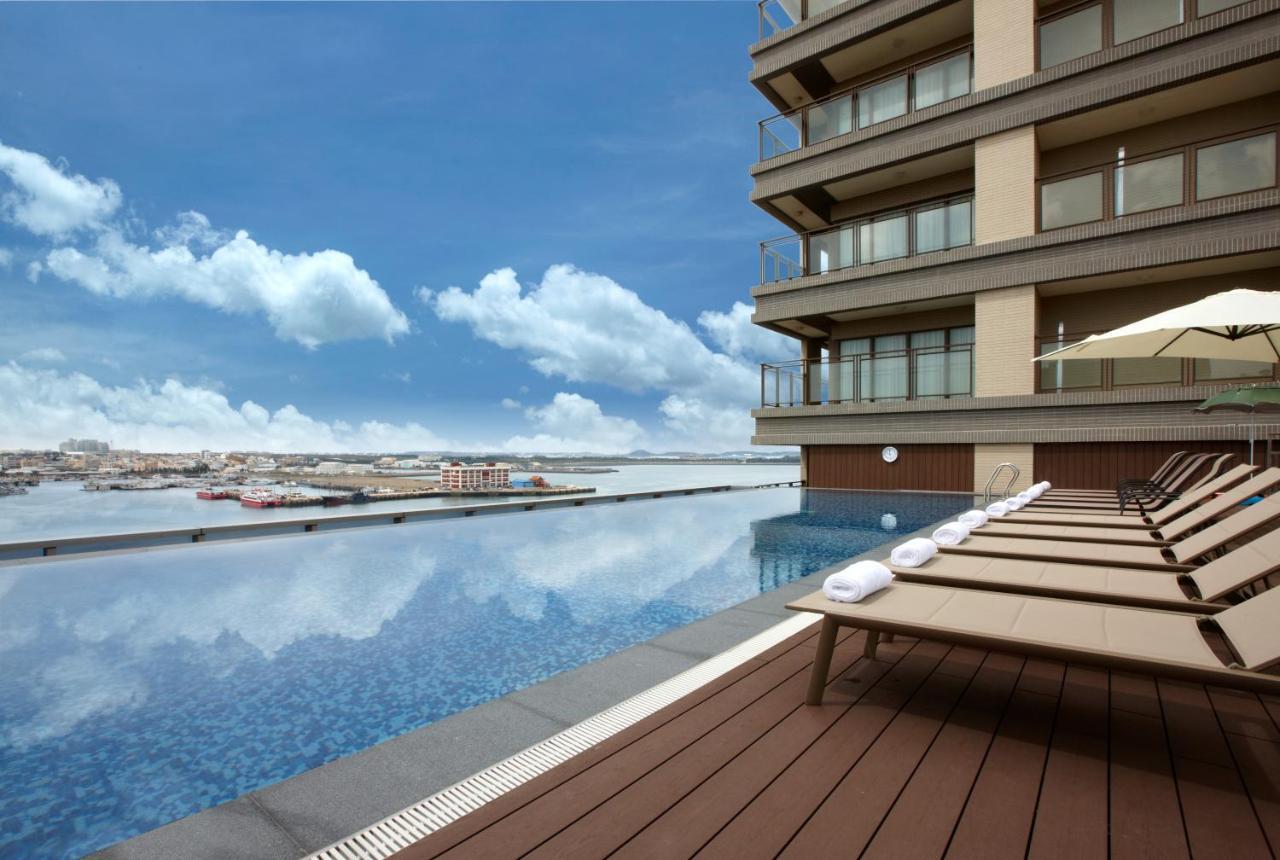 Discovery Hotel Magong Buitenkant foto